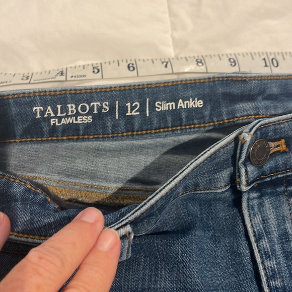 Talbots “Flawless” Slim Ankle Jeans - Sz 12 - EUC - Picture 7 of 9